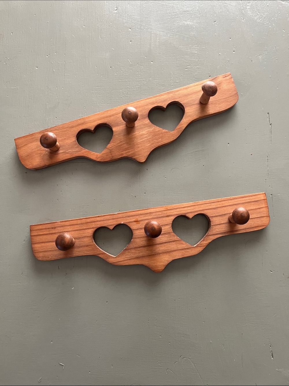 Cottage core Mini Wooden Heart cutout Rack Wall pegs